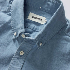 material shot of the collar on The Jack in Washed Indigo Oxford, Wovens by Taylor Stitch