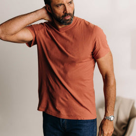 fit model showing off The Cotton Hemp Tee in Fired Clay, Knits by Taylor Stitch