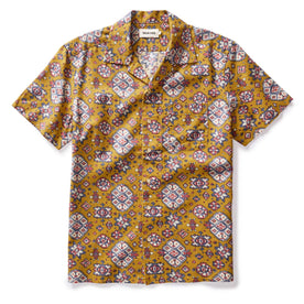 flatlay of The Short Sleeve Davis Shirt in Tarnished Gold Print