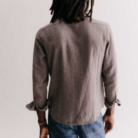 fit model showing off the back of The Ledge Shirt in Granite Linen Tweed