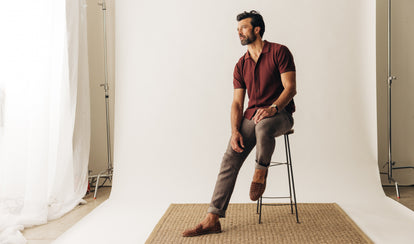 fit model sitting in The Easy Pant in Cocoa Linen