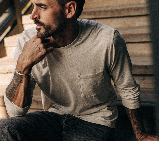 Model in The Cotton Hemp Long Sleeve Tee in Heather Oat