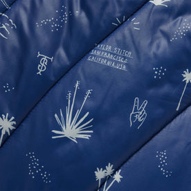 material shot of the pattern on The Original Puffy Blanket in Navy Aloha